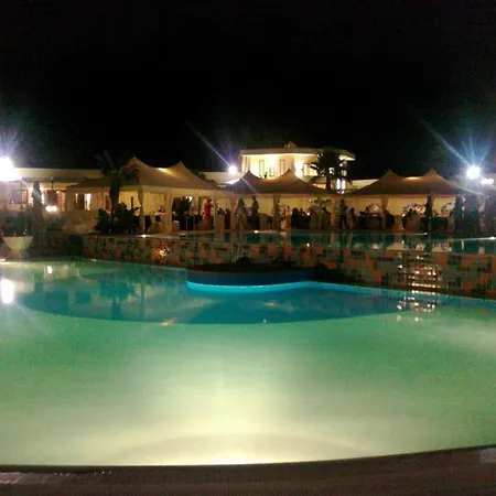 Hotel Desusino Park Village & 3*