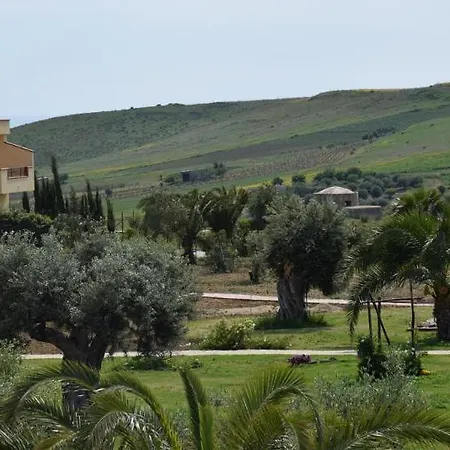 Hotel Desusino Park Village & 3*